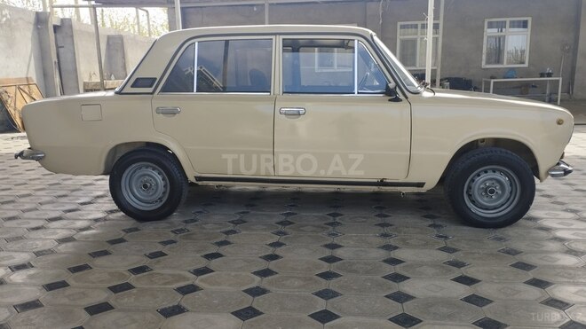 LADA (VAZ) 21011 1984, 100,000 km - 1.2 l - Biləsuvar