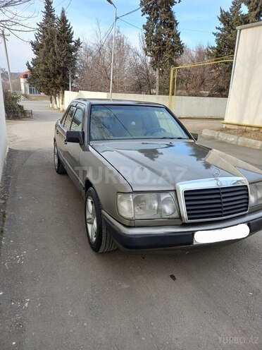 Mercedes E 300 1985, 230,000 km - 2.9 л - Ağstafa