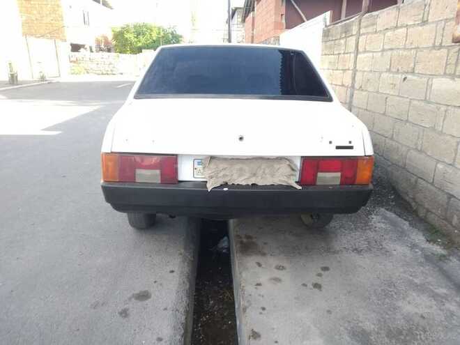 LADA (VAZ) 21099 1993, 200,000 km - 1.5 л - Qax