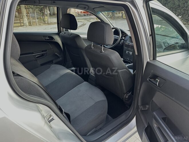 Opel Astra 2006, 143,000 km - 1.4 л - Bakı