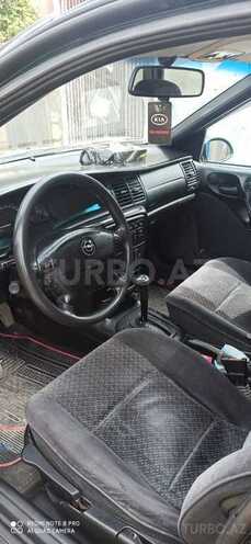 Opel Vectra 1998, 255,555 km - 2.0 l - Salyan