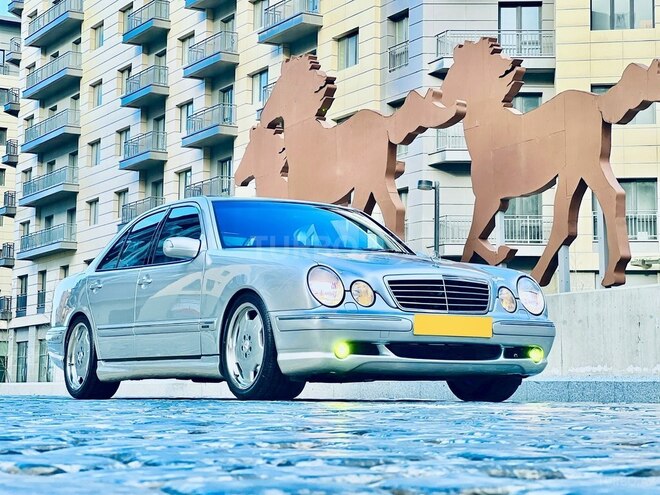 Mercedes E 320 2000, 198,567 km - 3.2 л - Bakı