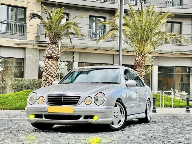 Mercedes E 320 2000, 198,567 km - 3.2 л - Bakı