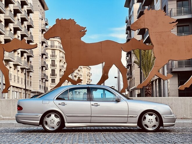 Mercedes E 320 2000, 198,567 km - 3.2 л - Bakı