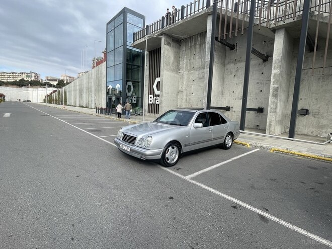 Mercedes E 240 1997, 420,000 km - 2.4 l - Bakı