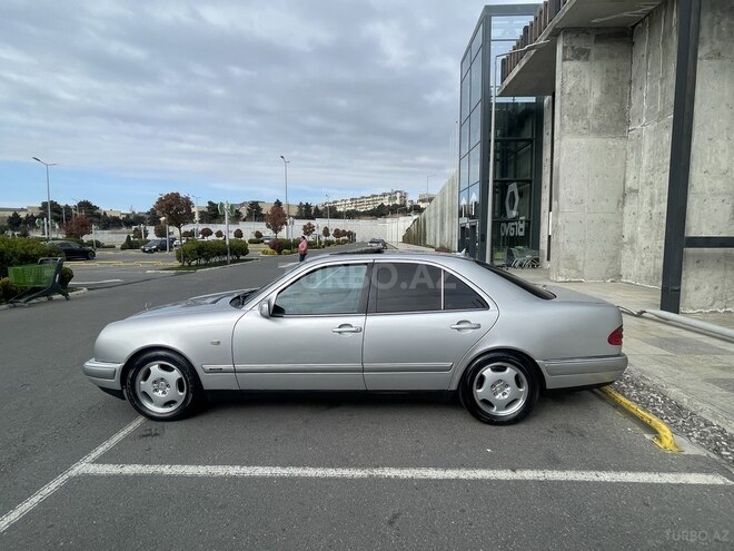 Mercedes E 240 1997, 420,000 km - 2.4 l - Bakı