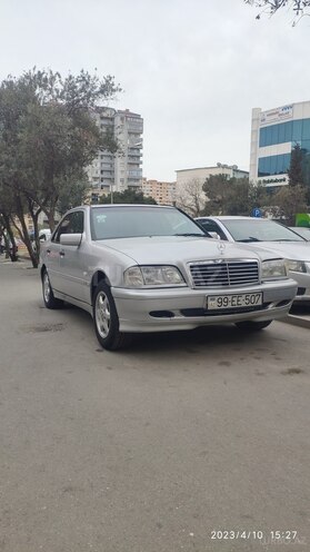 Mercedes C 200 2000, 255,000 km - 2.0 л - Bakı
