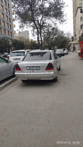 Mercedes C 200 2000, 255,000 km - 2.0 л - Bakı