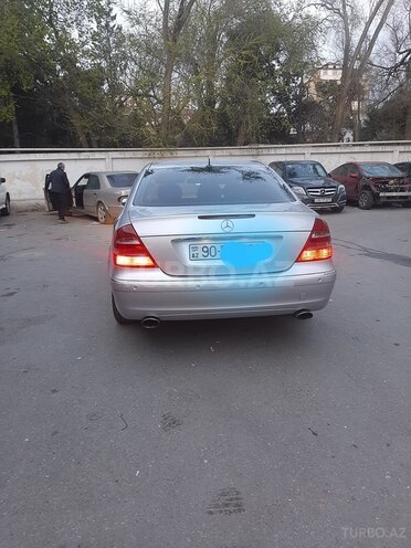 Mercedes E 240 2002, 277,000 km - 2.4 l - Bakı
