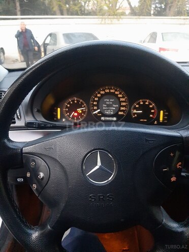 Mercedes E 240 2002, 277,000 km - 2.4 l - Bakı