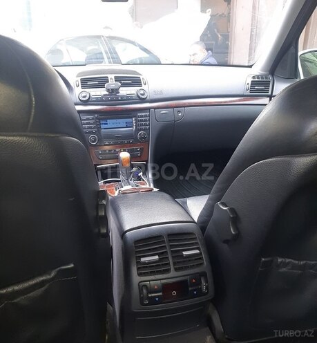 Mercedes E 240 2002, 277,000 km - 2.4 l - Bakı