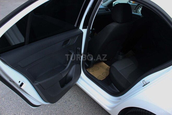 Skoda Rapid 2016, 157,000 km - 1.4 l - Bakı