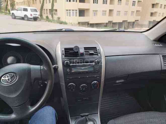 Toyota Corolla 2007, 299,000 km - 1.4 l - Bakı