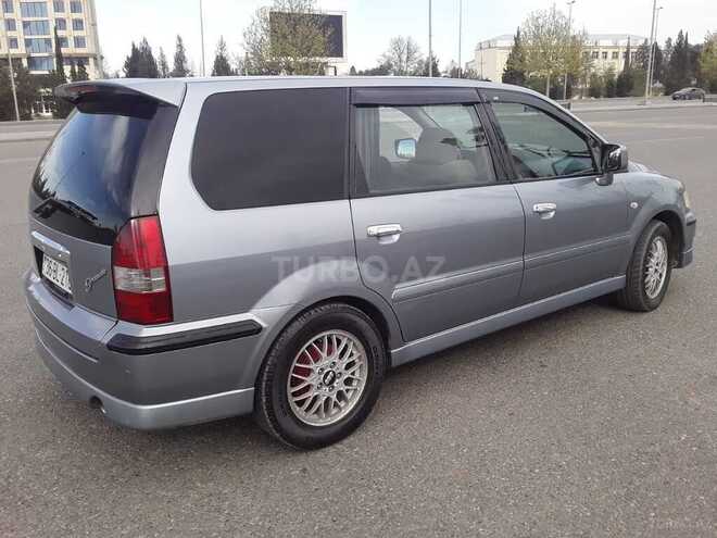 Mitsubishi Chariot 2001, 185,000 km - 2.4 л - Gəncə