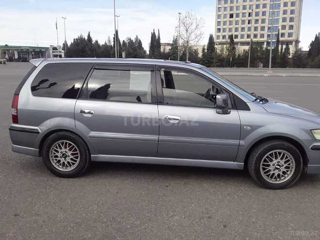 Mitsubishi Chariot 2001, 185,000 km - 2.4 л - Gəncə
