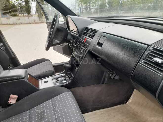 Mercedes C 220 1994, 300,000 km - 2.2 л - Sabirabad