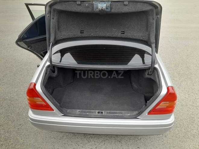 Mercedes C 220 1994, 300,000 km - 2.2 л - Sabirabad
