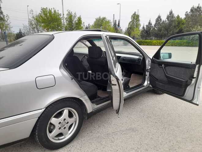 Mercedes C 220 1994, 300,000 km - 2.2 л - Sabirabad