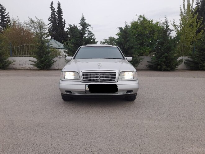 Mercedes C 220 1994, 300,000 km - 2.2 л - Sabirabad