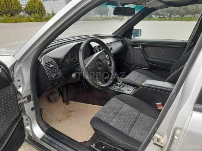Mercedes C 220 1994, 300,000 km - 2.2 л - Sabirabad