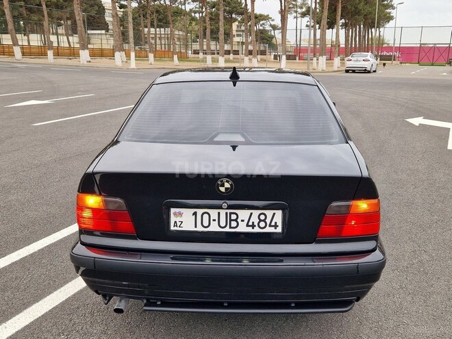 BMW 318 1997, 243,457 km - 1.8 l - Sumqayıt