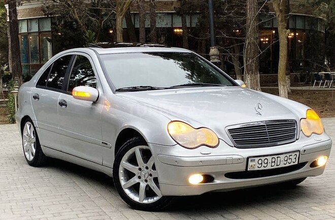 Mercedes C 220 2001, 321,456 km - 2.2 l - Bakı
