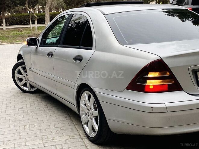 Mercedes C 220 2001, 321,456 km - 2.2 l - Bakı