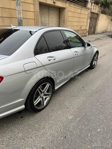 Mercedes C 300 2011, 200,000 km - 3.0 l - Bakı