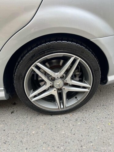 Mercedes C 300 2011, 200,000 km - 3.0 l - Bakı