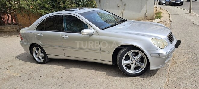 Mercedes C 180 2003, 246,700 km - 1.8 л - Sumqayıt