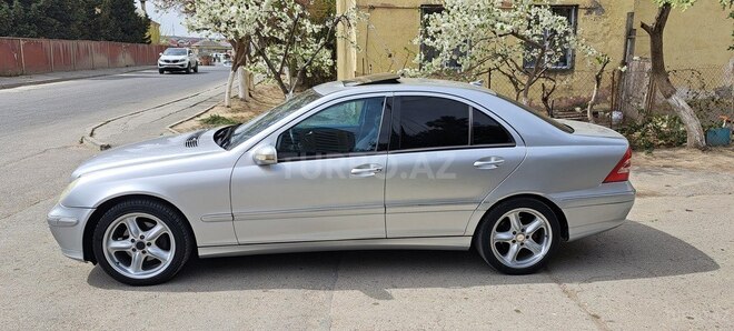 Mercedes C 180 2003, 246,700 km - 1.8 л - Sumqayıt