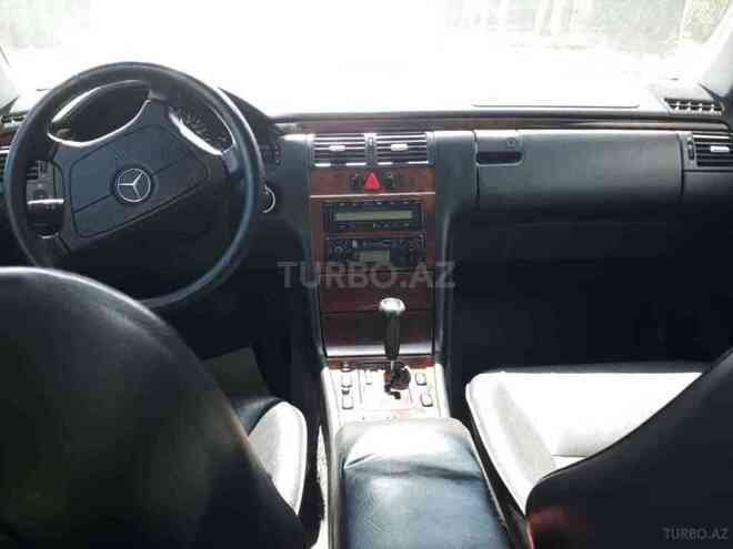 Mercedes E 240 1999, 190,000 km - 2.4 l - Gəncə
