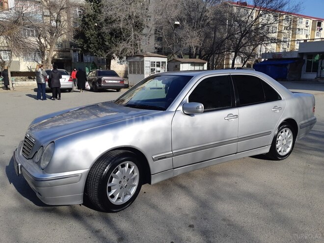Mercedes E 240 2000, 234,000 km - 2.6 l - Sumqayıt