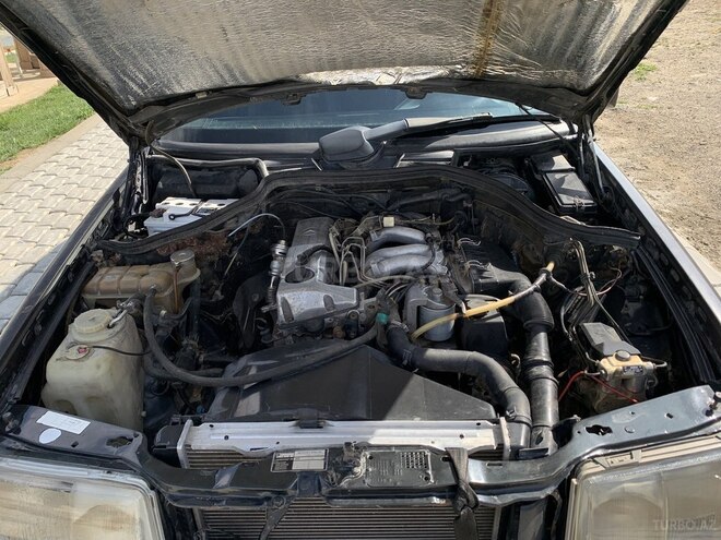 Mercedes E 200 1992, 100,000 km - 2.0 l - Bakı