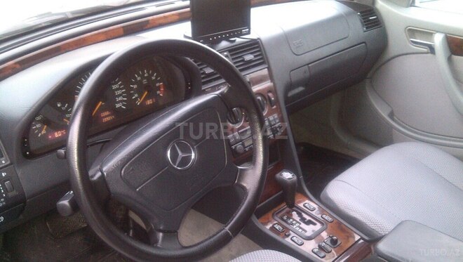 Mercedes C 240 1999, 287,000 km - 2.4 л - Bakı