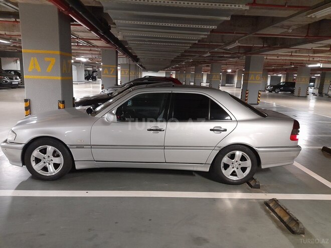 Mercedes C 240 1999, 287,000 km - 2.4 л - Bakı