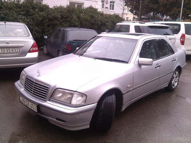 Mercedes C 240 1999, 287,000 km - 2.4 л - Bakı