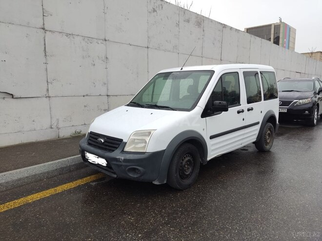 Ford Tourneo Connect 2014, 276,000 km - 1.8 л - Bakı