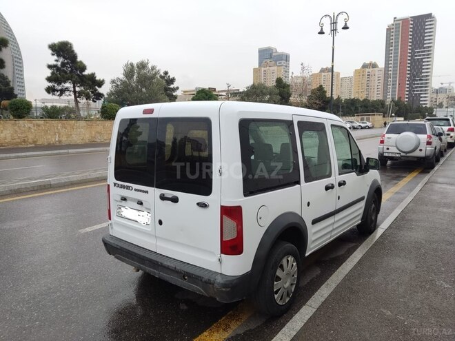 Ford Tourneo Connect 2014, 276,000 km - 1.8 л - Bakı