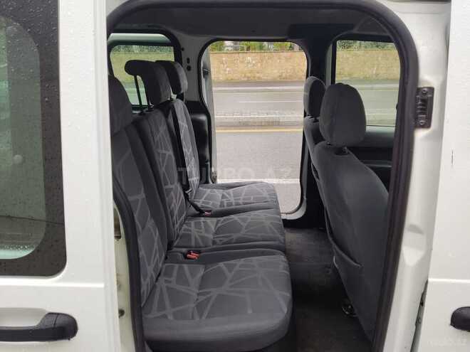 Ford Tourneo Connect 2014, 276,000 km - 1.8 л - Bakı
