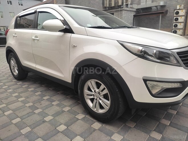 Kia Sportage 2013, 179,800 km - 2.0 l - Bakı