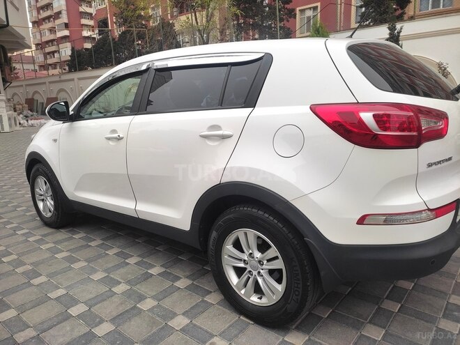 Kia Sportage 2013, 179,800 km - 2.0 l - Bakı