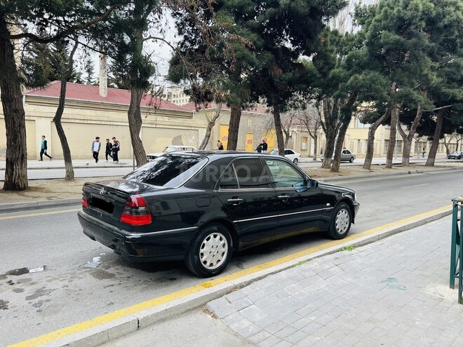 Mercedes C 240 1998, 298,000 km - 2.4 л - Bakı