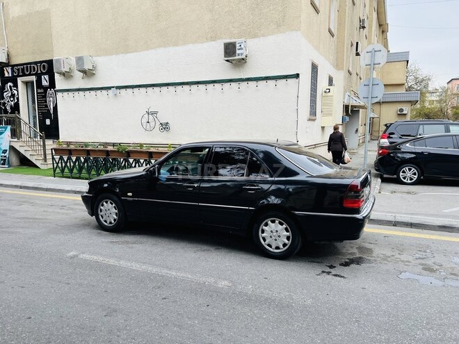 Mercedes C 240 1998, 298,000 km - 2.4 л - Bakı