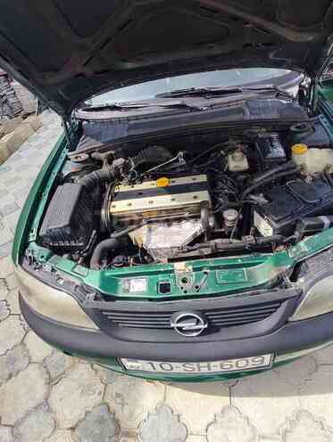 Opel Vectra 1997, 388,000 km - 2.0 l - Bakı