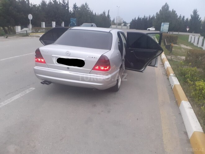 Mercedes C 240 2000, 293,000 km - 2.4 l - Bakı