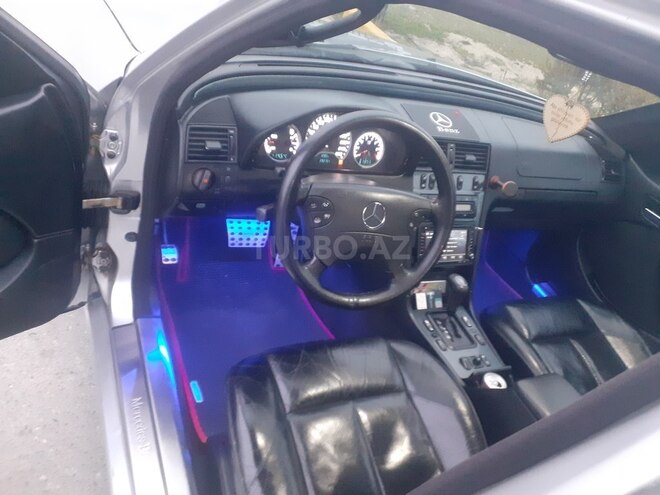 Mercedes C 240 2000, 293,000 km - 2.4 l - Bakı