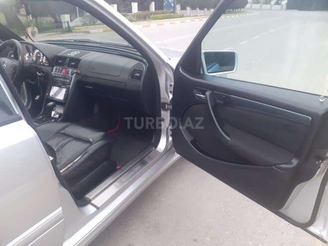Mercedes C 240 2000, 293,000 km - 2.4 l - Bakı
