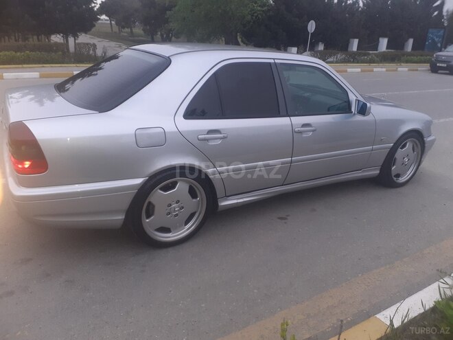 Mercedes C 240 2000, 293,000 km - 2.4 l - Bakı