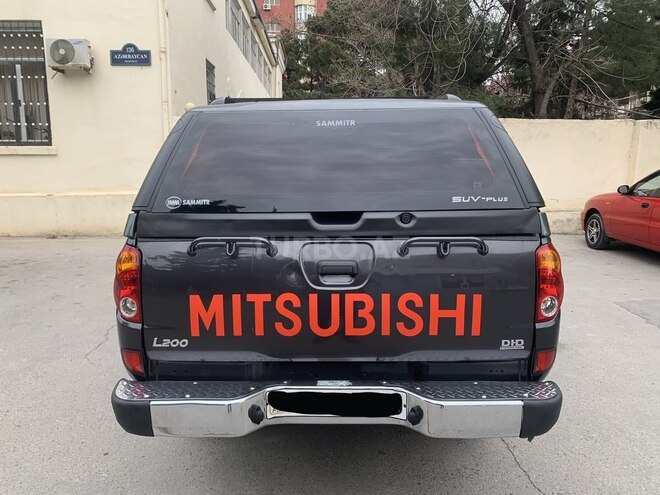 Mitsubishi L200 2013, 187,043 km - 2.5 l - Bakı